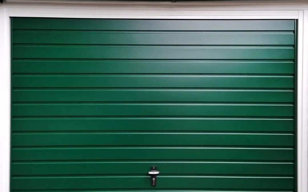 Steel Up and over Horizontal style garage door…